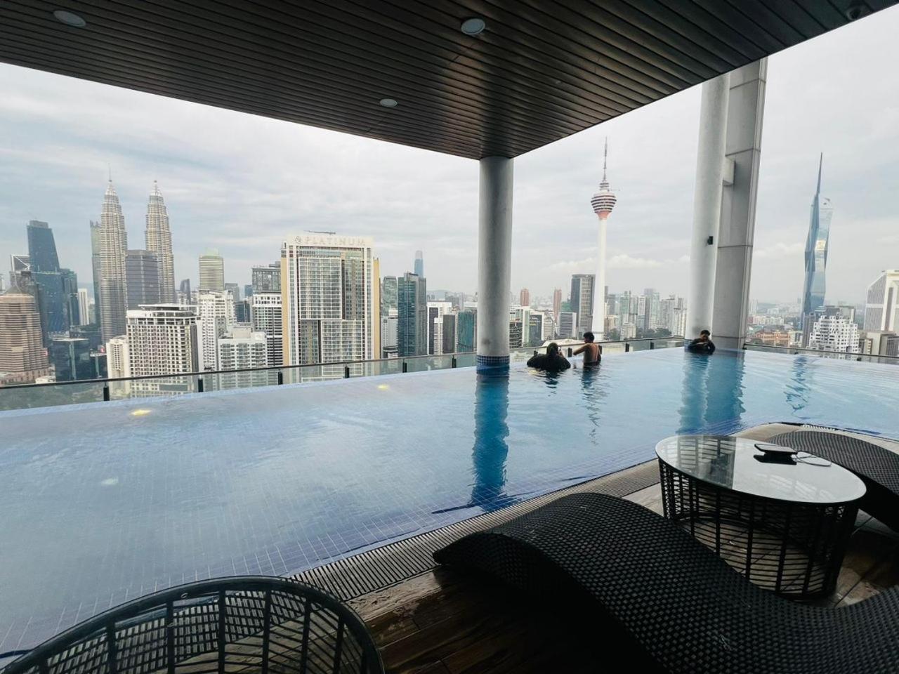 The Luxe Colony Klcc By Sky Pool Kuala Lumpur Exterior foto