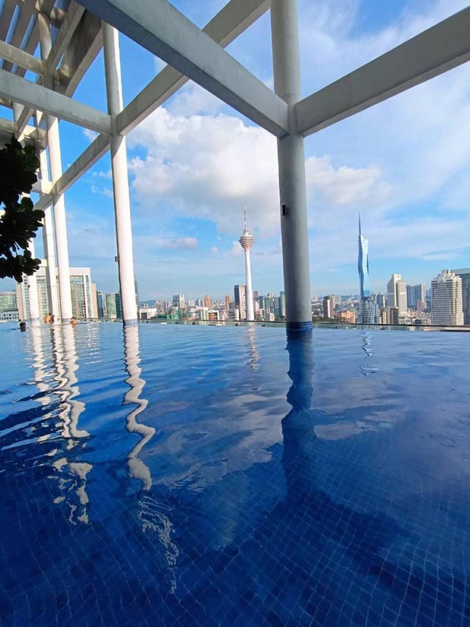 The Luxe Colony Klcc By Sky Pool Kuala Lumpur Exterior foto