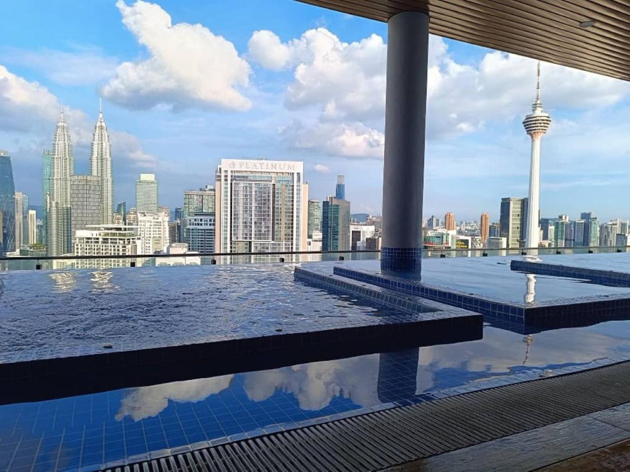The Luxe Colony Klcc By Sky Pool Kuala Lumpur Exterior foto