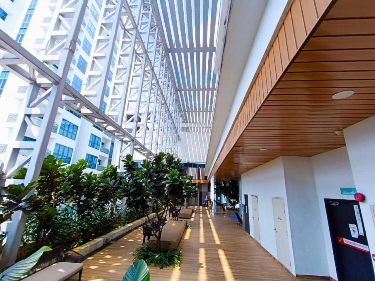 The Luxe Colony Klcc By Sky Pool Kuala Lumpur Exterior foto