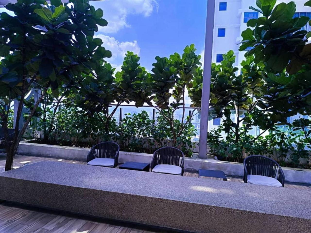 The Luxe Colony Klcc By Sky Pool Kuala Lumpur Exterior foto